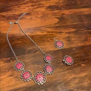 Vintage pink flower necklace and earrings set